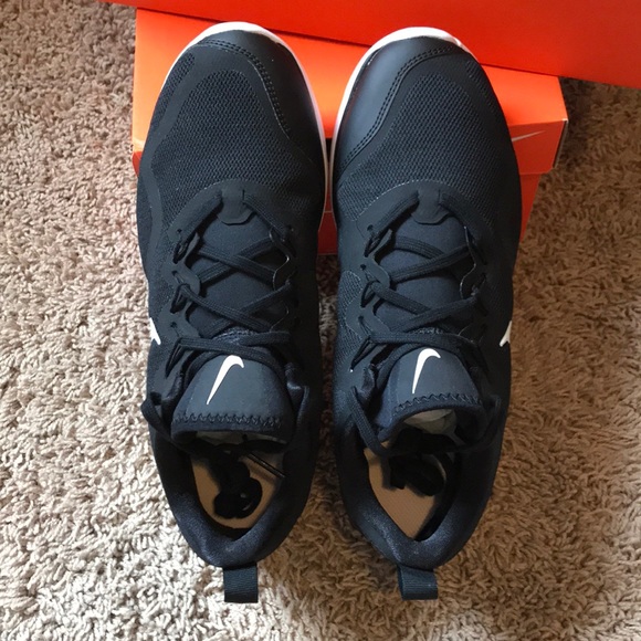 Nike Women’s Air Max Fury - Picture 4 of 8